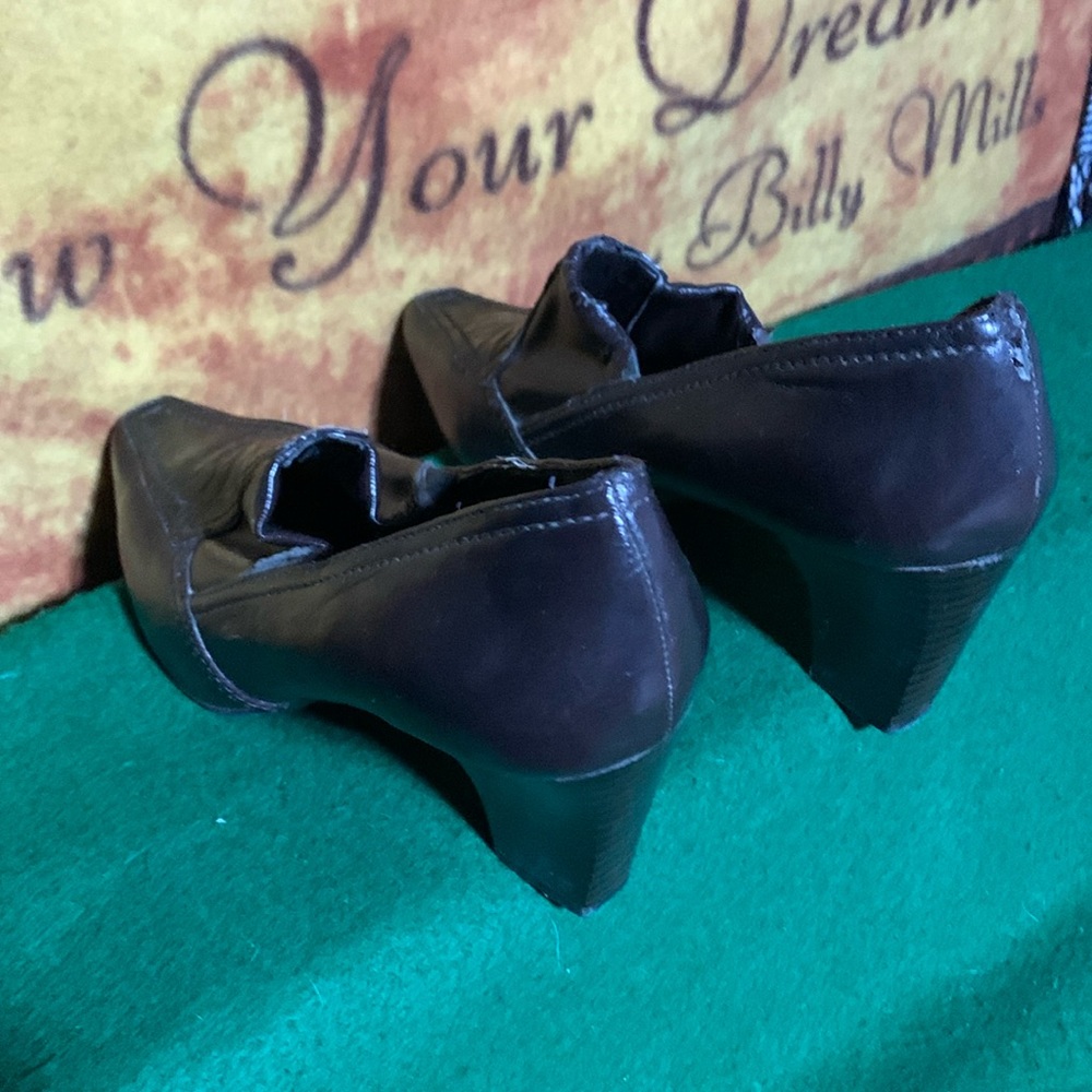 FRANCO SARTO-women’s brown ‘TACK’ faux reptile zip-ankle high heeled shoes - Picture 8 of 11